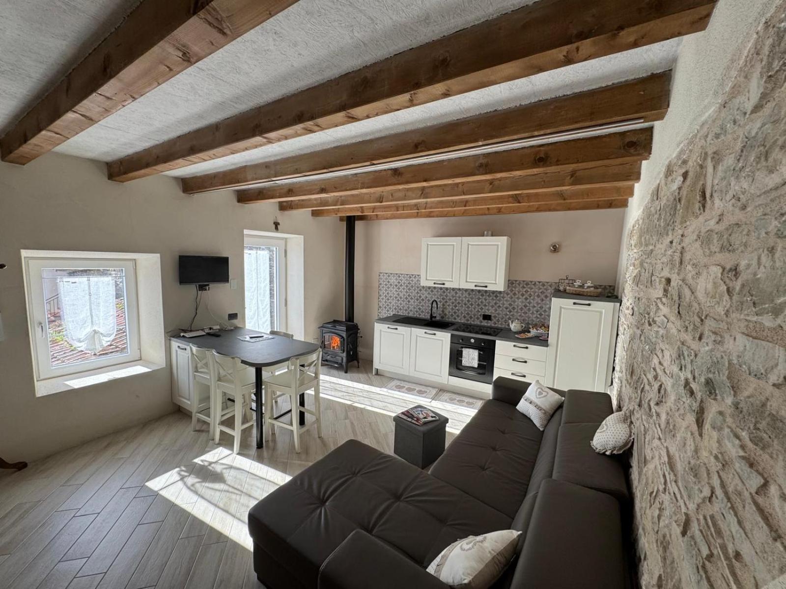 הוילה Valle  Casa Del Giglio A Cadelmonte מראה חיצוני תמונה